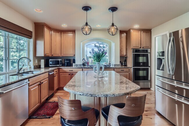 Building Photo - 5236 Malta St