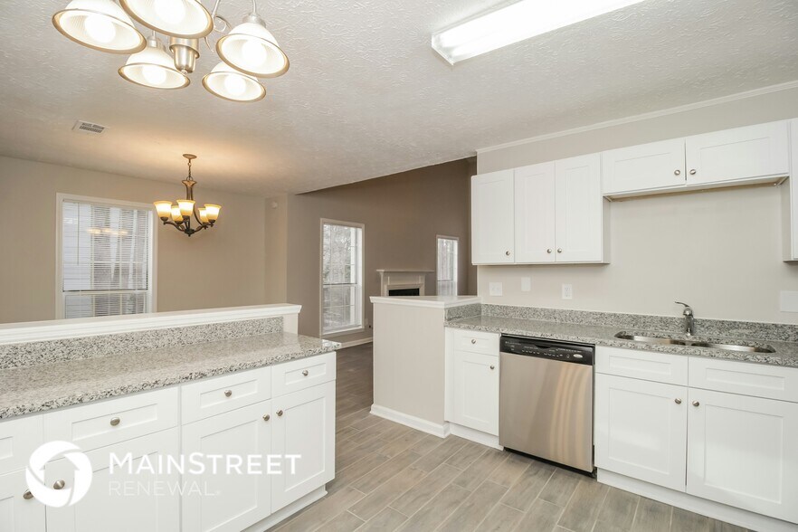 Building Photo - 3204 Rimrock Dr