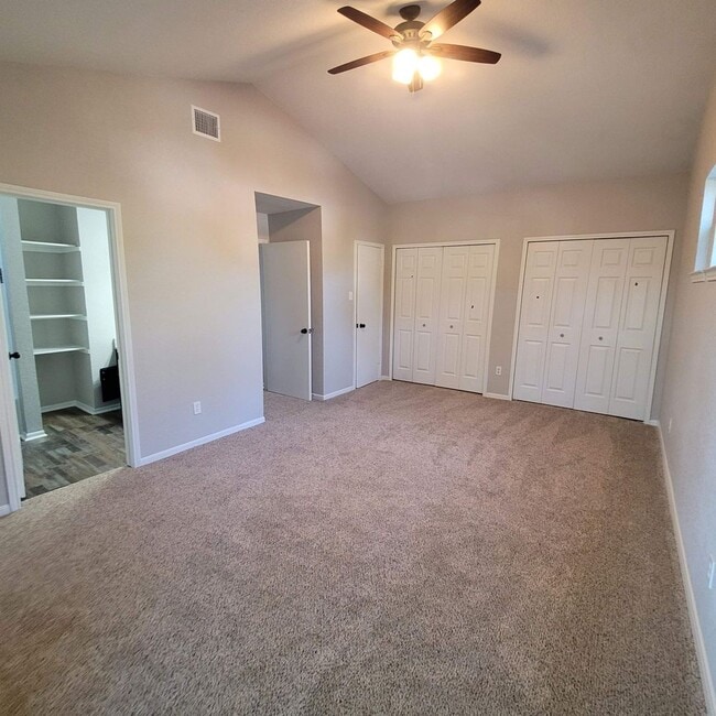Building Photo - 14623 Highland Ridge