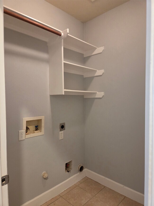 Building Photo - 4607 Wild Bluebonnet Way