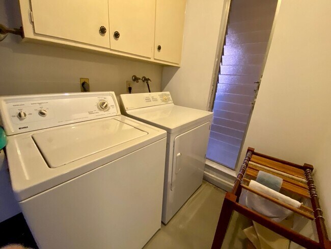 Building Photo - RB Senior 55+ Community 2 Bed +Huge bonus room 2 Baths House $3990