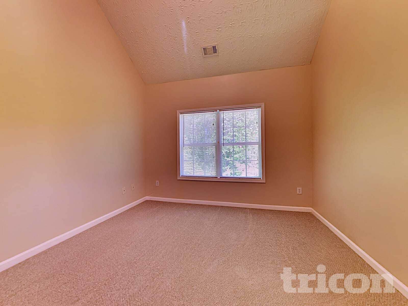 Building Photo - 1416 Meadow Ct