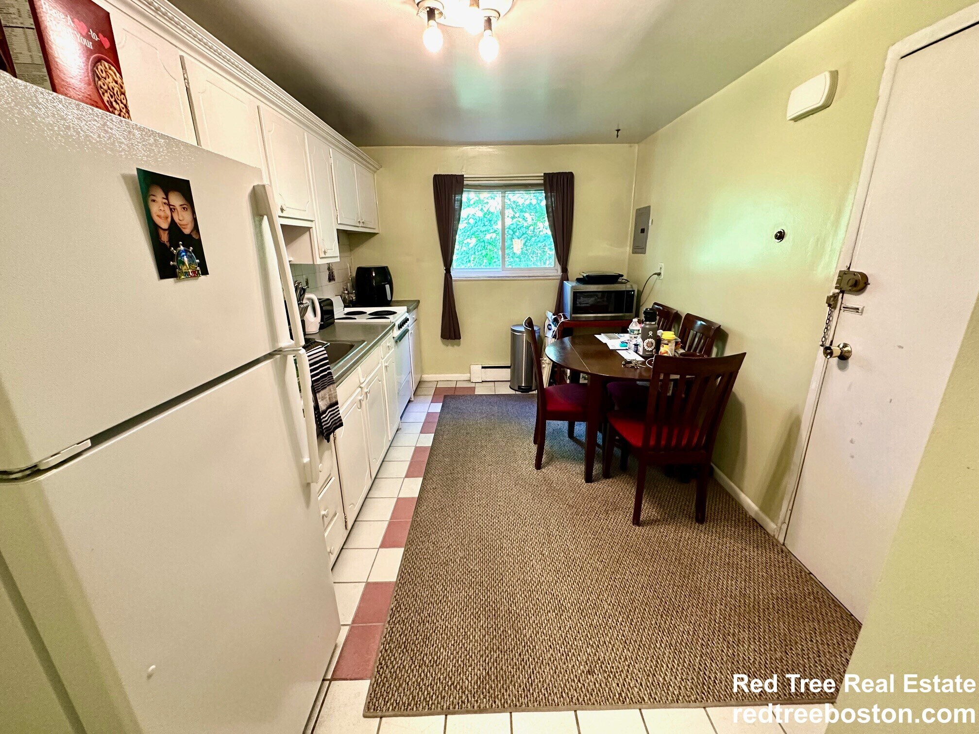 Building Photo - 8 Bryon Rd