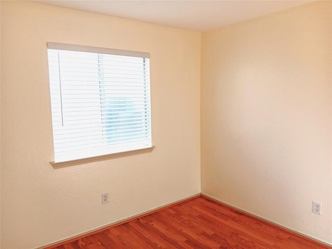 Building Photo - 14645 Montoro Dr