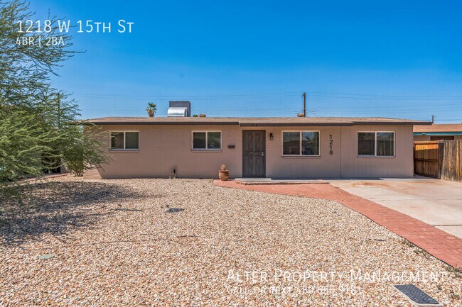 Primary Photo - 1218 W 15th St