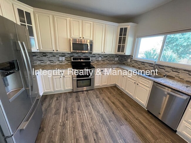 Building Photo - 10400 Tracewood Ct