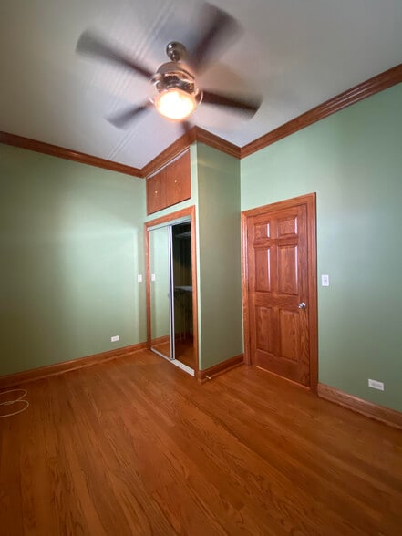 Building Photo - 2168 W Eastwood Ave