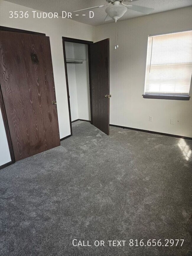 Building Photo - 3536 Tudor Dr