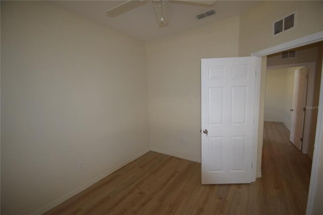 Building Photo - 823 Krenson Woods Ln