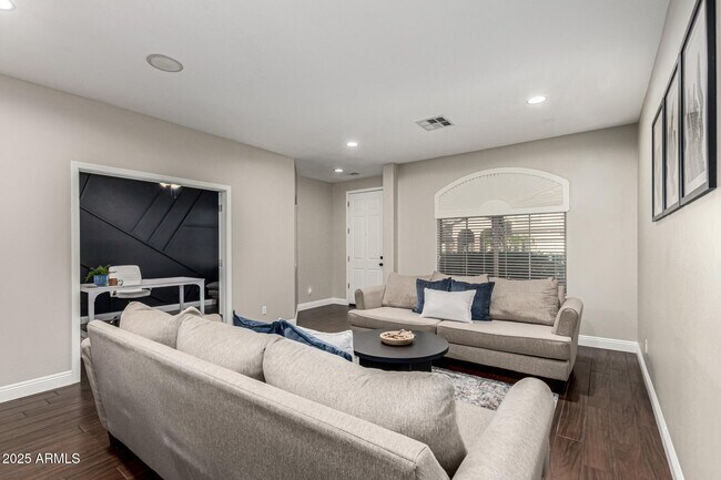 Building Photo - 11411 E Sebring Cir