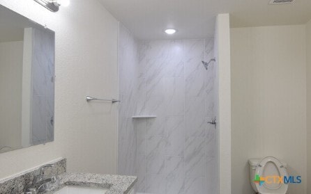 Building Photo - 1903 Alley