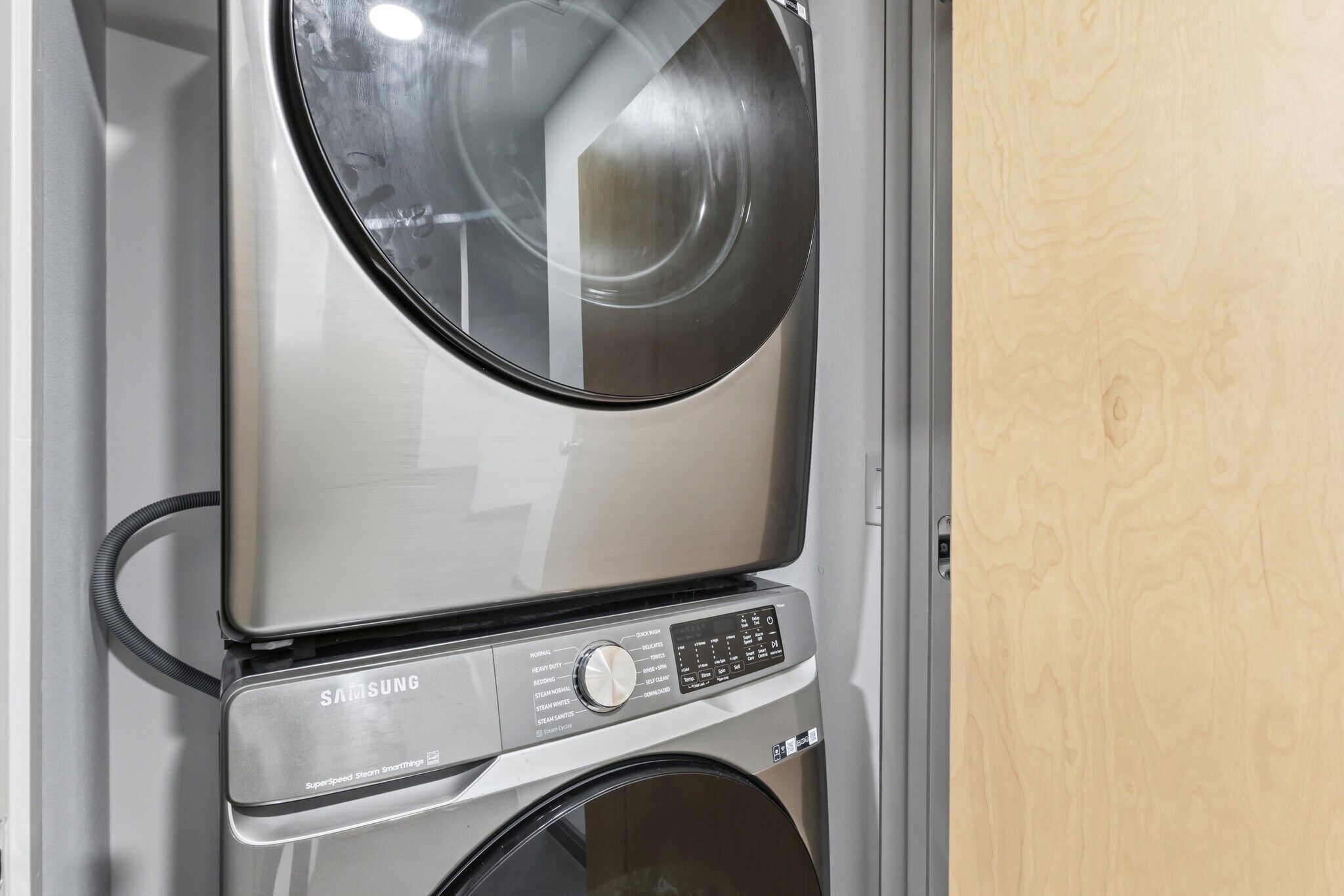 Building Photo - 1400 Hibiscus Ave