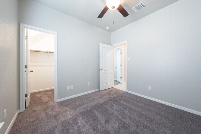 Building Photo - Charming 4 Bedroom Home in Troy – Ideal Lo...