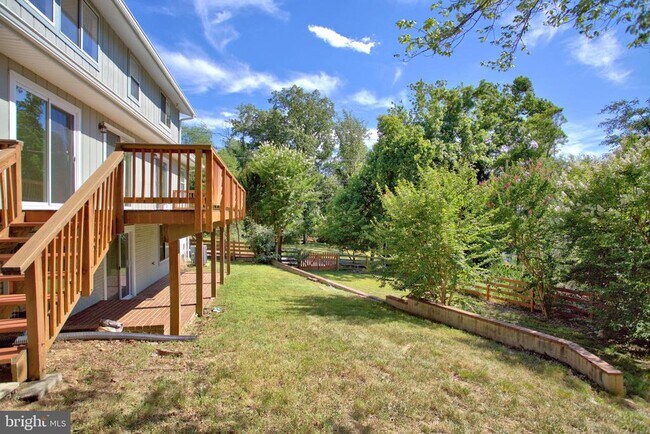 Building Photo - 1209 Merton Trail
