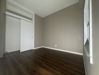 Building Photo - 944 Dorchester Ave