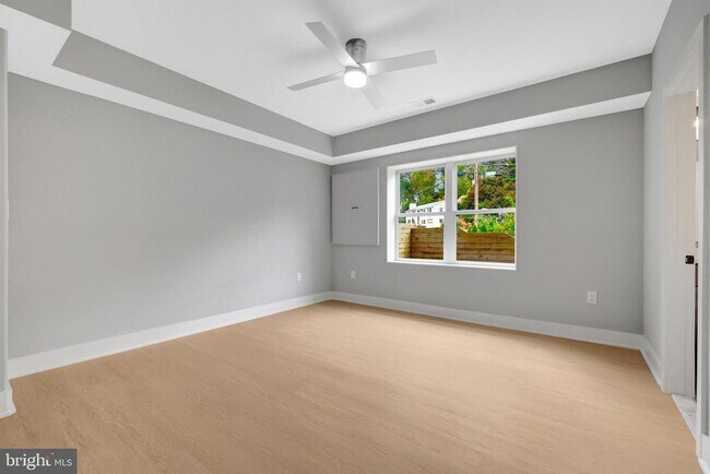Building Photo - 6226 Kellogg Dr