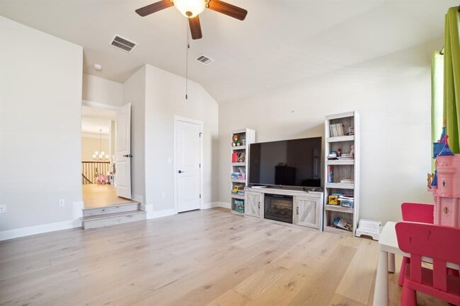 Building Photo - 1701 Morning Moon Cir