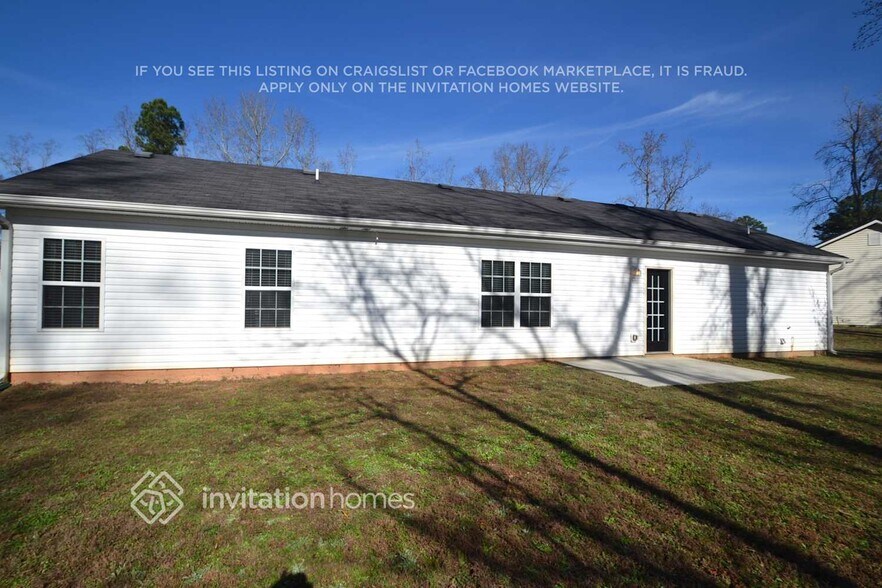Building Photo - 552 Bridgeport Pl