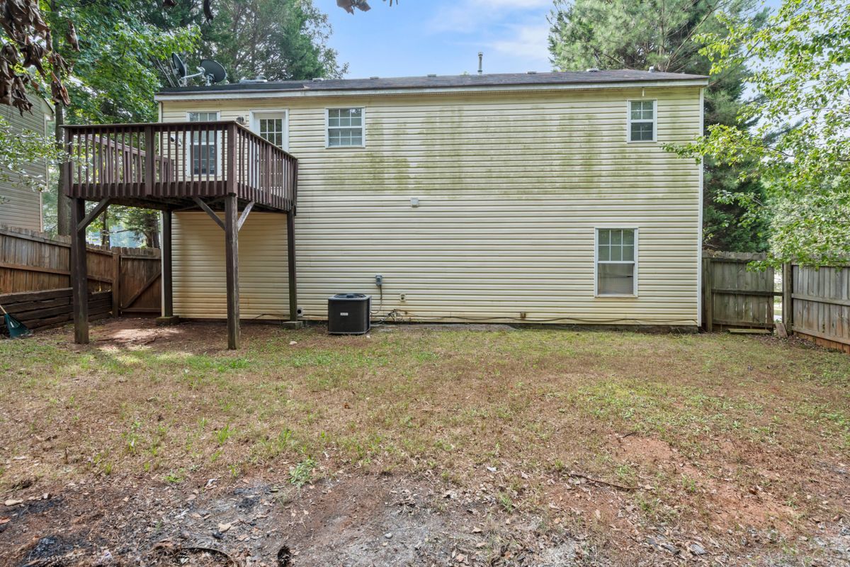 Building Photo - 2394 Mills Bend