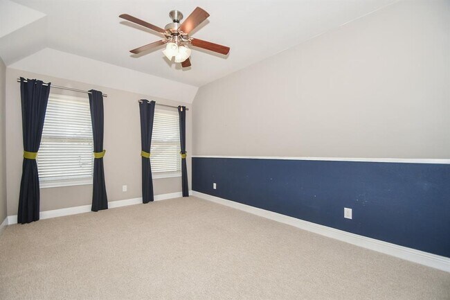 Building Photo - 20310 Corbin Creek Dr