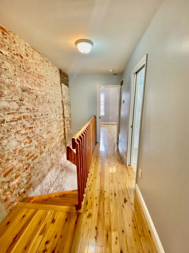 Building Photo - 2027 S Watts St.