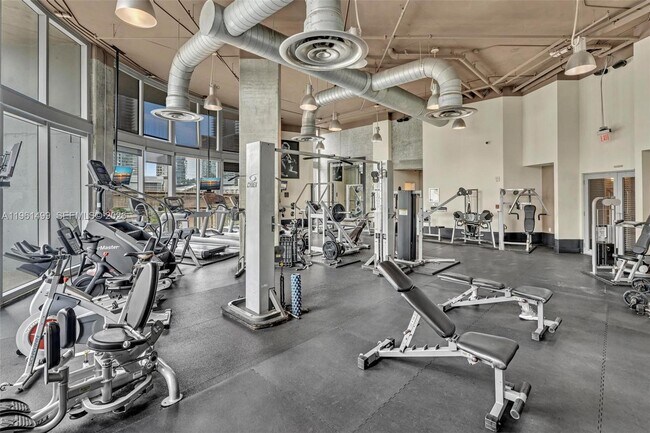 Building Photo - 690 SW 1st Ct