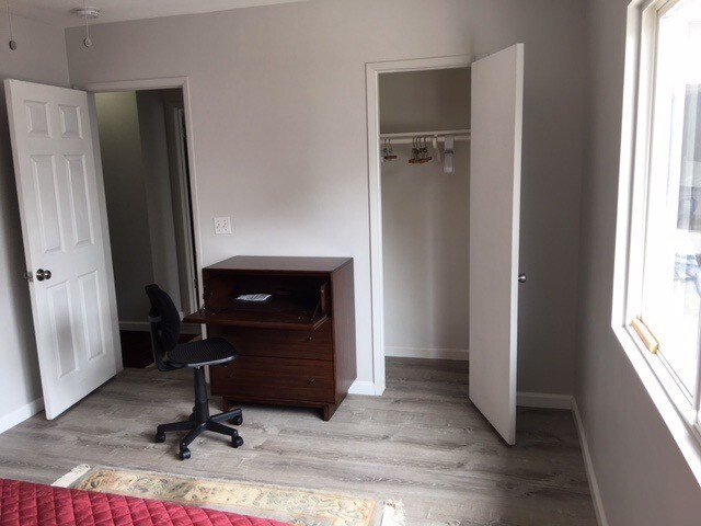 Building Photo - 4810 Loukelton Way