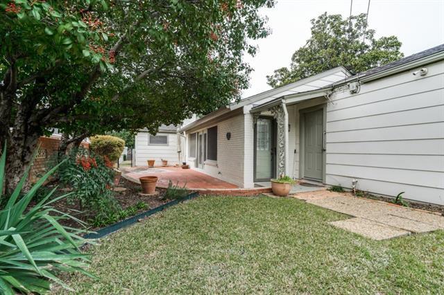 Building Photo - 2601 Highview Terrace