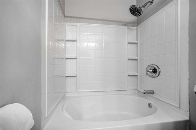 Building Photo - 3304 Hidden Cove Cir NW