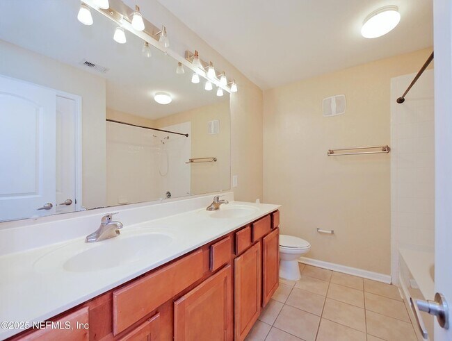 Building Photo - 10200 Belle Rive Blvd