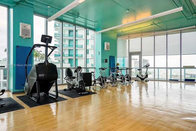 Building Photo - 888 Biscayne Blvd