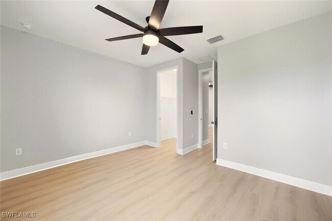 Building Photo - 3576 Pilot Cir