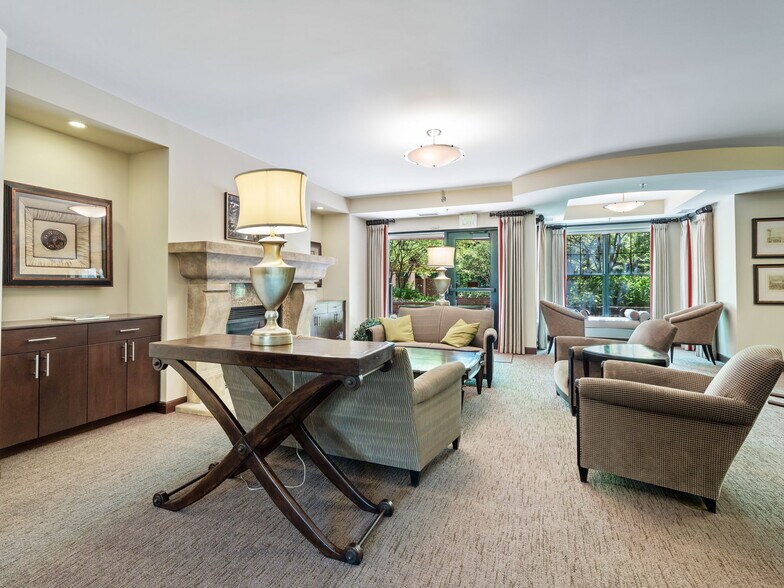 The Groveland Party Room - 317 Groveland Ave