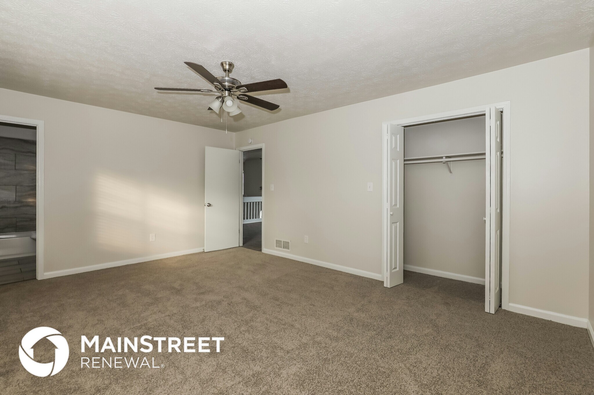 Building Photo - 2845 Woodhollow Ln