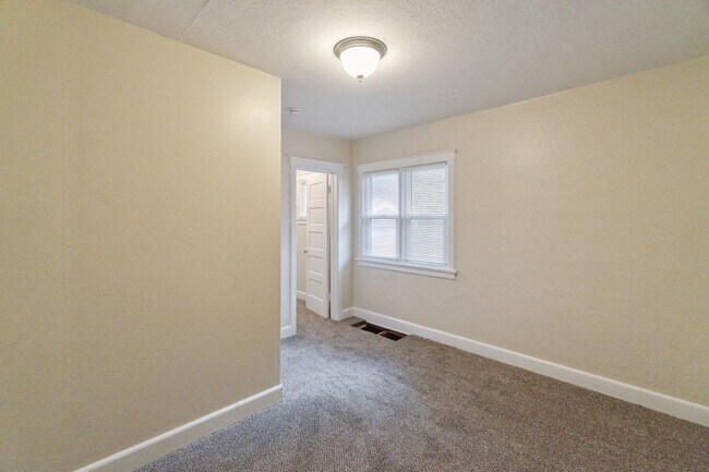 Building Photo - Single Family Home on Spokanes Sought Afte...