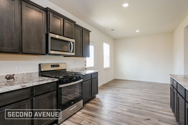 Building Photo - 507 Bennie Leonard St