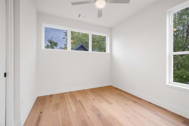 Building Photo - 4513 S 3rd St