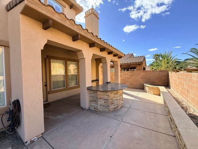 Building Photo - Tuscany Guard Gated Community
