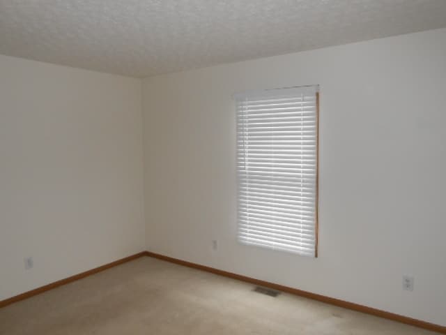 Building Photo - 2093 Brookbank Dr