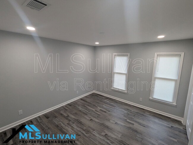 Building Photo - 51 Crystal Oaks Ct