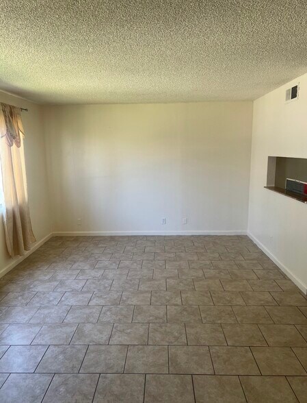 Building Photo - 1218 Casita Dr