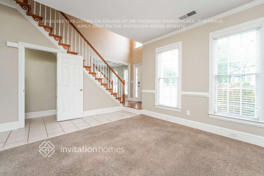 Building Photo - 844 Biscayne Way NW