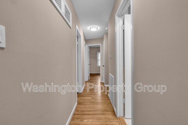 Building Photo - 4702 Declaration Ct