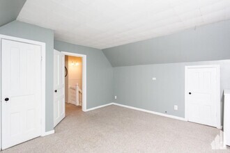 Building Photo - 3 bedroom in Chicago IL 60647