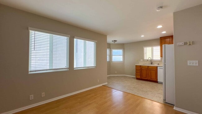 Building Photo - Spacious 1 Bdrm Guesthouse In the Heart Of Pacific Beach
