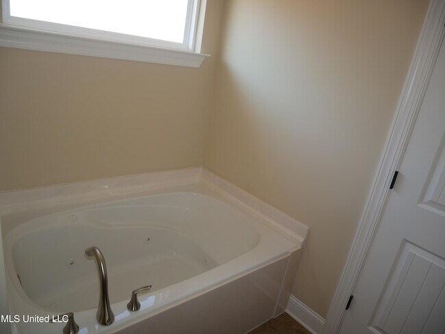 Building Photo - 4579 Spike Ln