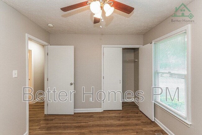 Building Photo - 7312 Pebblebrook Dr