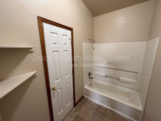 Building Photo - 3453 W 65th Ave