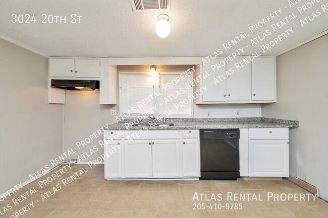 Building Photo - 3024 20th St