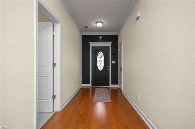 Building Photo - 3424 E Bonner Dr